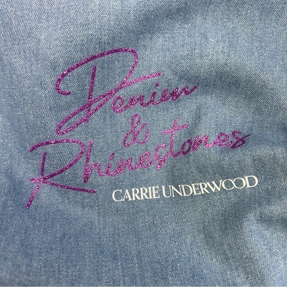 Carrie Underwood from VIP Tour  “Denim & Rhinestones” Blue Duffle Bag 22.5”x14” - Picture 4 of 8